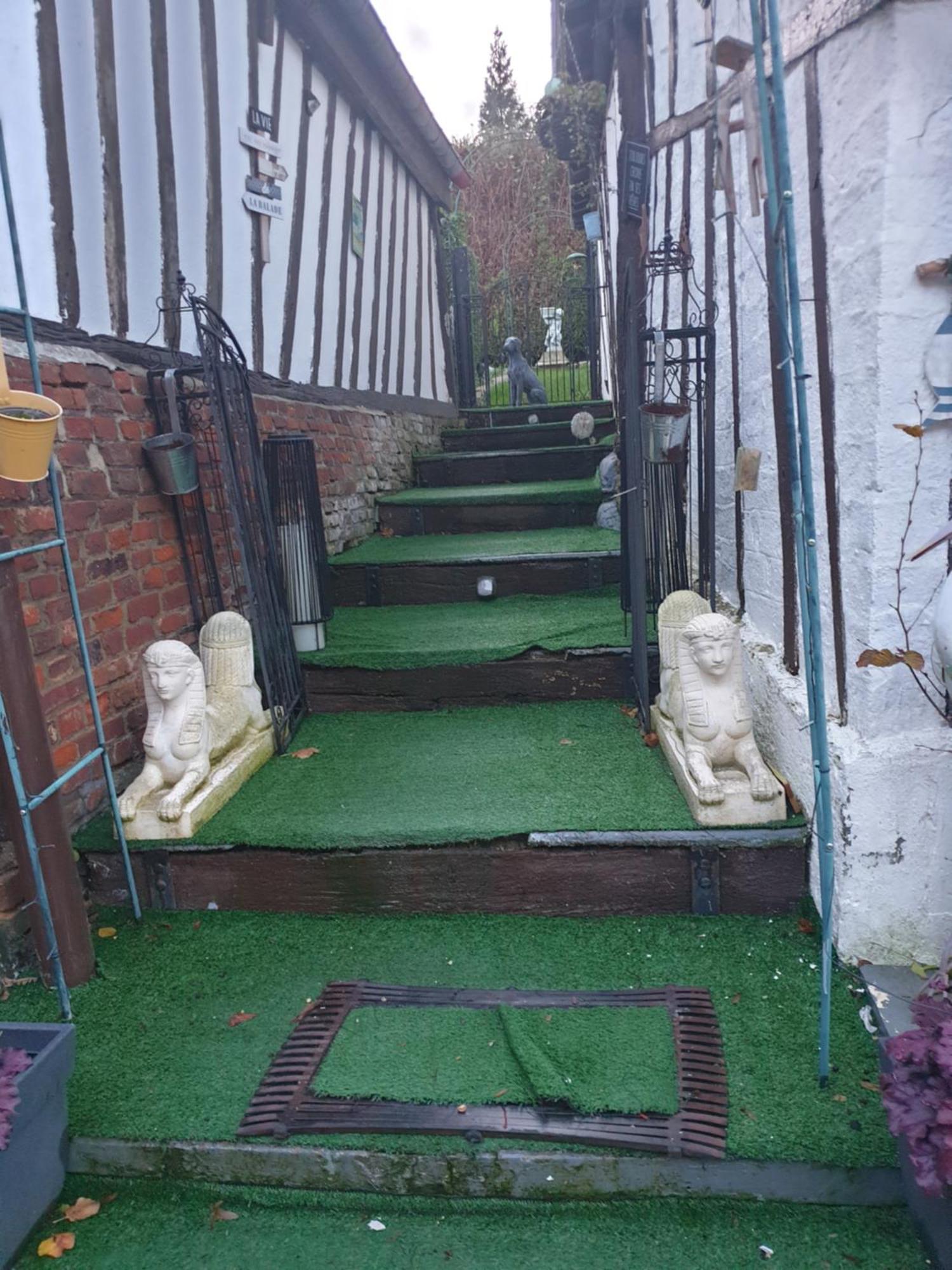Le Mouton Gras Otel Aumale Dış mekan fotoğraf